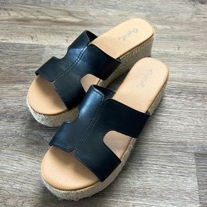 Espadrille platform sandals
